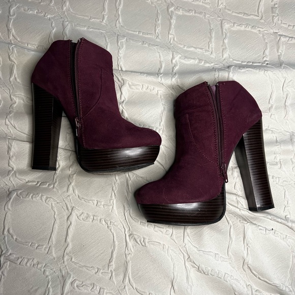 TOP Moda Heeled Boots - Picture 3 of 4